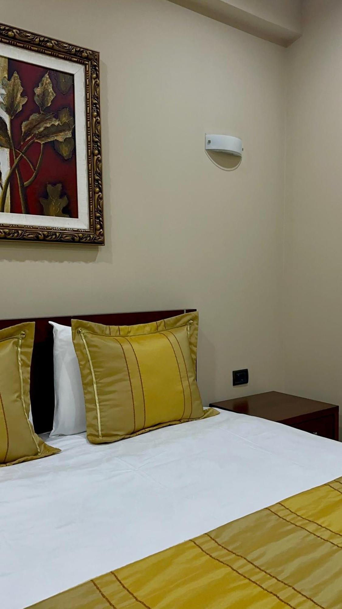 Hotel Rritja E Koranit à Tushemisht Extérieur photo
