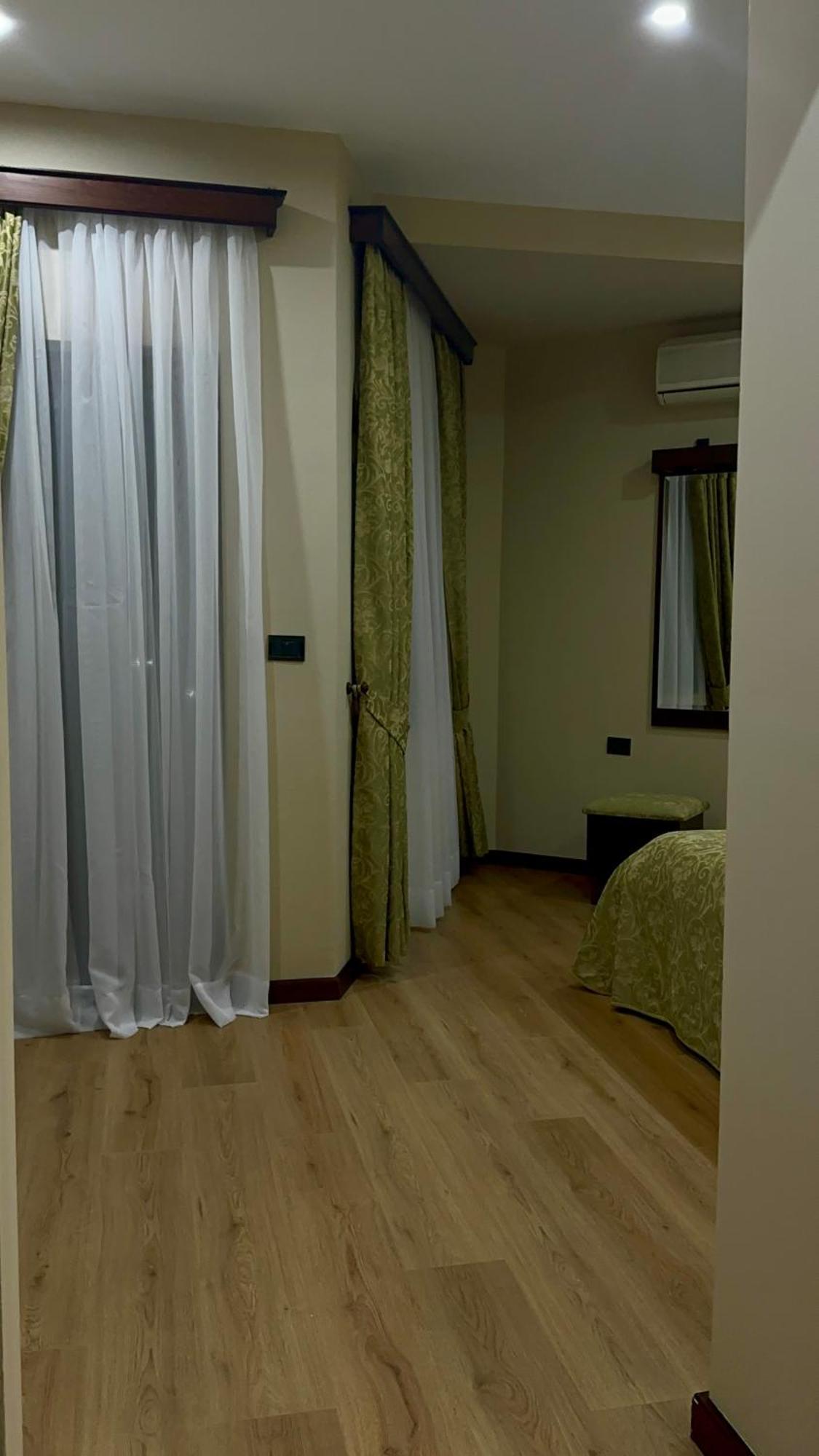 Hotel Rritja E Koranit à Tushemisht Extérieur photo