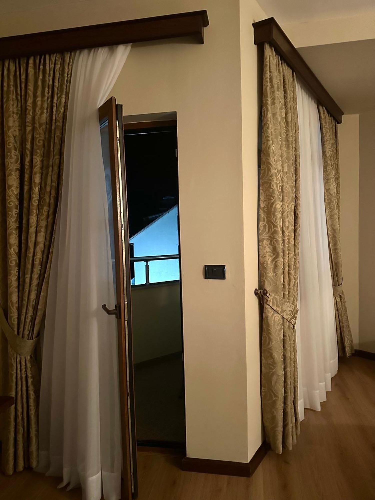 Hotel Rritja E Koranit à Tushemisht Extérieur photo