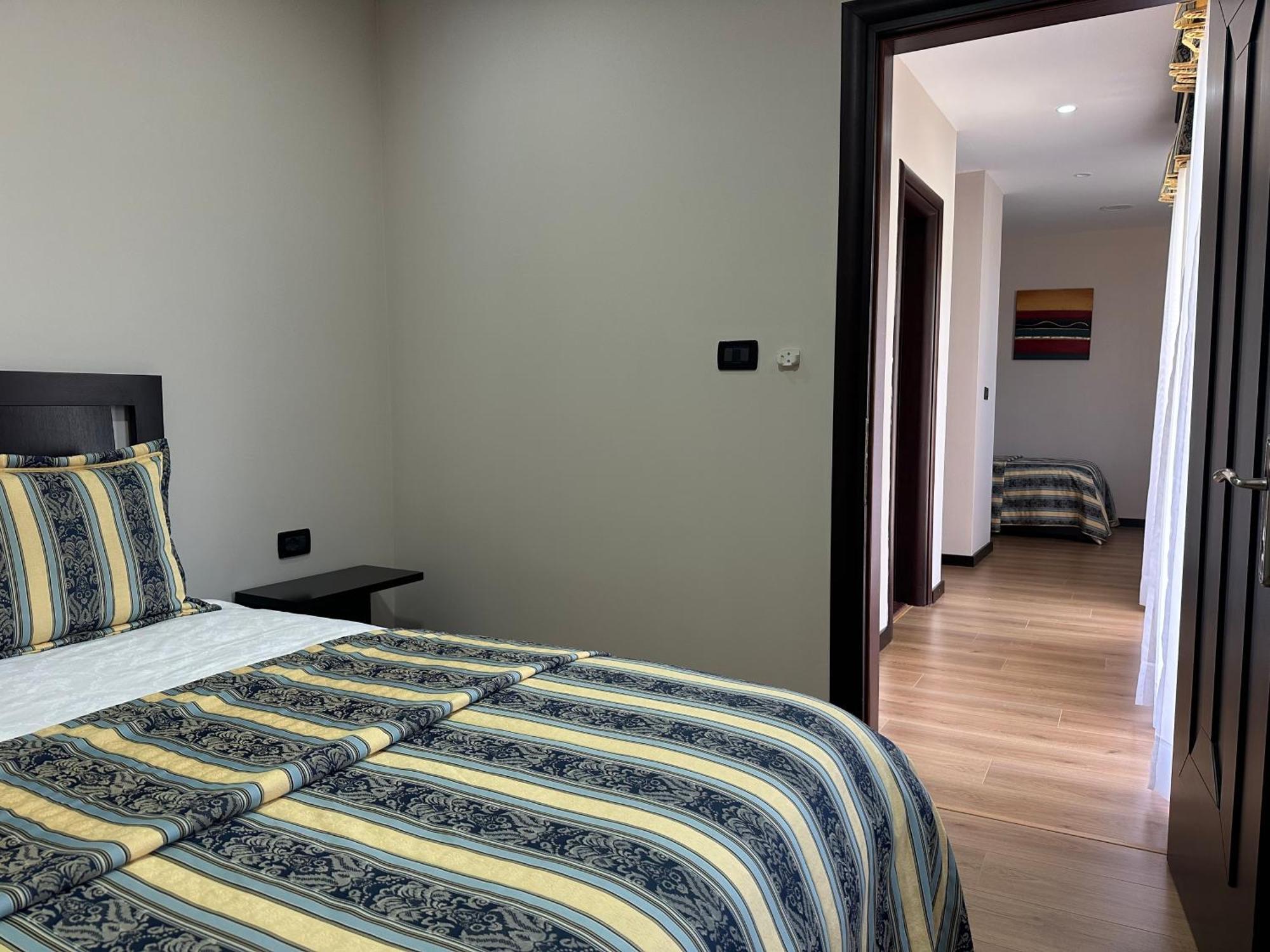 Hotel Rritja E Koranit à Tushemisht Extérieur photo