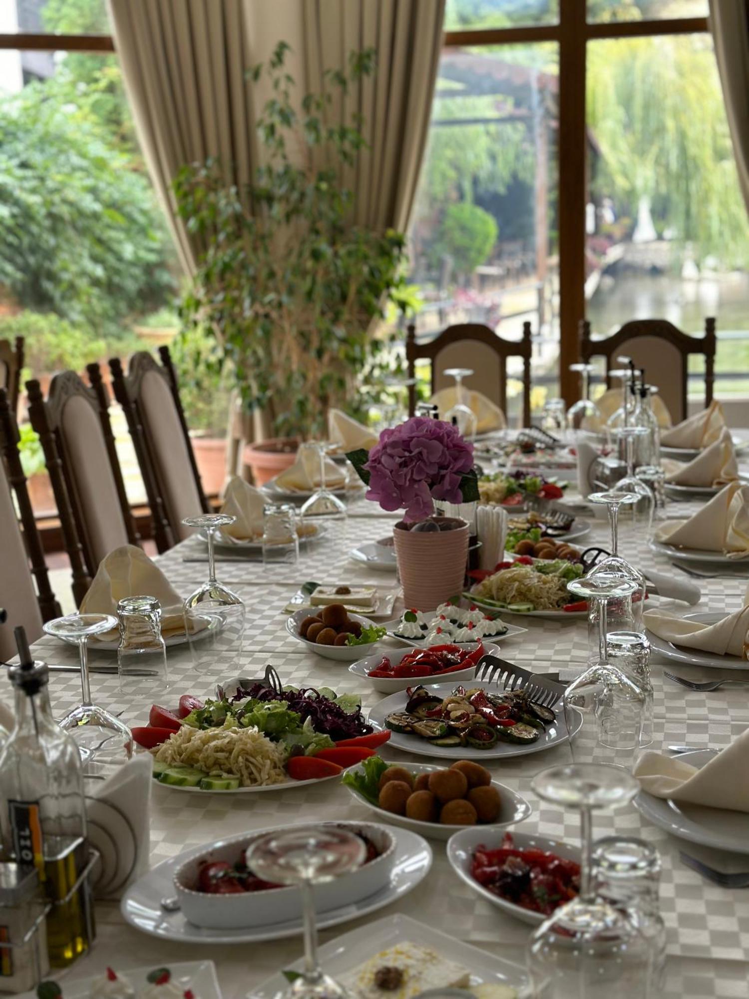 Hotel Rritja E Koranit à Tushemisht Extérieur photo